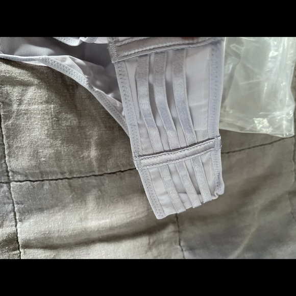 Victoria’s Secret Strappy Banded Caged bra/Panty - Picture 8 of 8